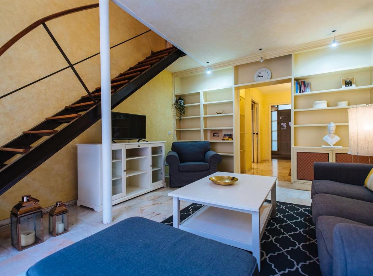 Pajaritos Suite Apartment - Private Parking Included Sevilla Exterior foto